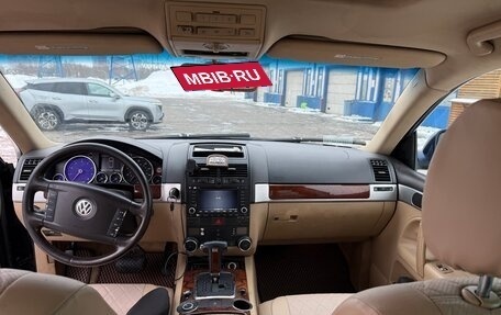 Volkswagen Touareg III, 2004 год, 750 000 рублей, 10 фотография