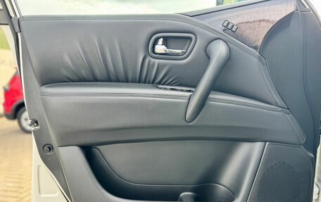 Infiniti QX56, 2011 год, 2 195 000 рублей, 12 фотография