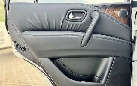 Infiniti QX56, 2011 год, 2 195 000 рублей, 20 фотография