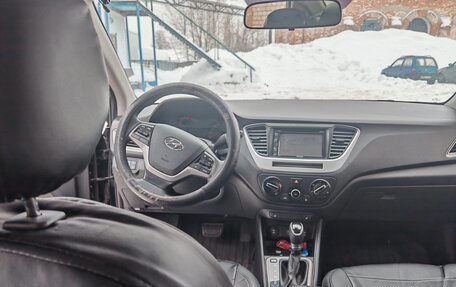 Hyundai Solaris II рестайлинг, 2019 год, 1 450 000 рублей, 13 фотография