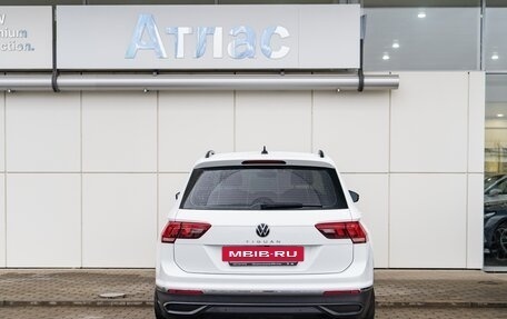 Volkswagen Tiguan II, 2021 год, 2 890 000 рублей, 4 фотография