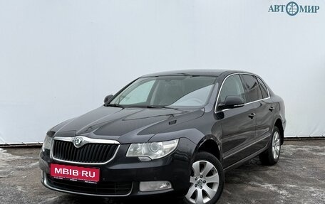 Skoda Superb III рестайлинг, 2012 год, 1 090 000 рублей, 1 фотография