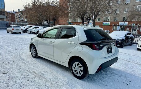 Toyota Yaris, 2021 год, 1 269 000 рублей, 6 фотография