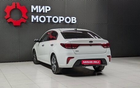 KIA Rio IV, 2017 год, 1 380 000 рублей, 6 фотография