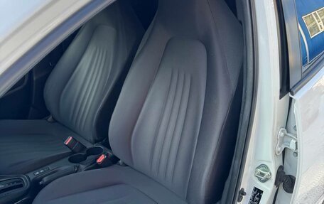 Toyota Yaris, 2020 год, 1 269 000 рублей, 17 фотография