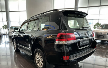 Toyota Land Cruiser 200, 2018 год, 7 199 000 рублей, 8 фотография