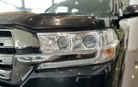 Toyota Land Cruiser 200, 2018 год, 7 199 000 рублей, 21 фотография