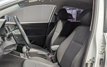 Hyundai Solaris II рестайлинг, 2017 год, 1 100 000 рублей, 10 фотография