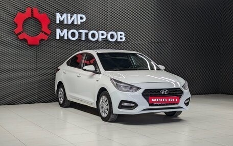 Hyundai Solaris II рестайлинг, 2017 год, 1 100 000 рублей, 3 фотография