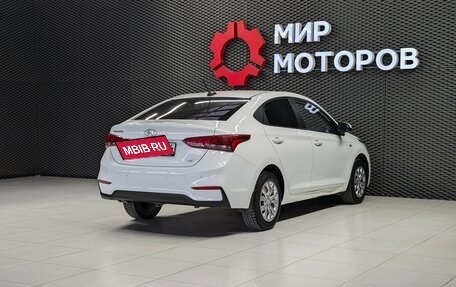 Hyundai Solaris II рестайлинг, 2017 год, 1 100 000 рублей, 4 фотография