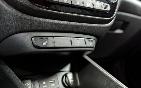 Hyundai Solaris II рестайлинг, 2017 год, 1 100 000 рублей, 21 фотография