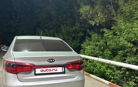 KIA Rio III рестайлинг, 2011 год, 750 000 рублей, 24 фотография