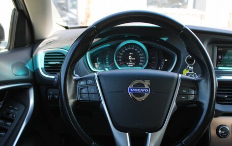 Volvo V40 Cross Country I, 2014 год, 880 000 рублей, 11 фотография