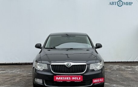 Skoda Superb III рестайлинг, 2012 год, 1 090 000 рублей, 2 фотография