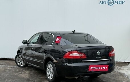 Skoda Superb III рестайлинг, 2012 год, 1 090 000 рублей, 7 фотография