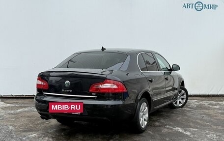 Skoda Superb III рестайлинг, 2012 год, 1 090 000 рублей, 5 фотография