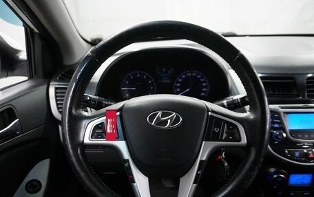 Hyundai Solaris II рестайлинг, 2012 год, 750 000 рублей, 12 фотография