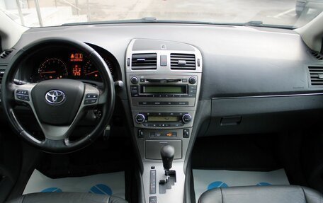 Toyota Avensis III рестайлинг, 2011 год, 983 060 рублей, 10 фотография