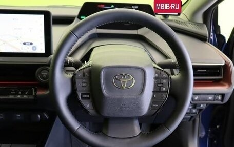 Toyota Prius IV XW50, 2025 год, 4 300 469 рублей, 13 фотография