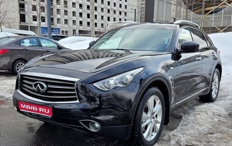 Infiniti FX II, 2011 год, 2 480 000 рублей, 1 фотография