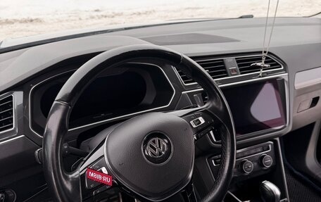 Volkswagen Tiguan II, 2017 год, 2 600 000 рублей, 8 фотография