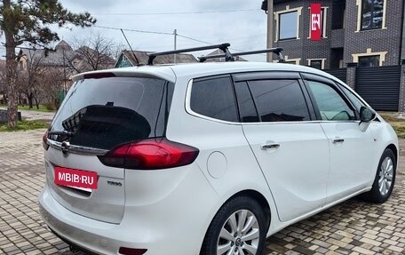 Opel Zafira C рестайлинг, 2013 год, 810 000 рублей, 17 фотография