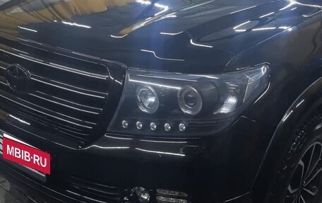 Toyota Land Cruiser 200, 2010 год, 2 200 000 рублей, 5 фотография