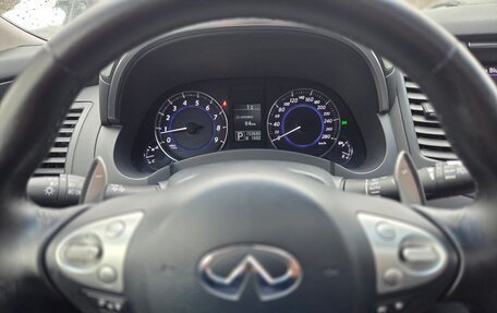 Infiniti FX II, 2011 год, 2 480 000 рублей, 24 фотография