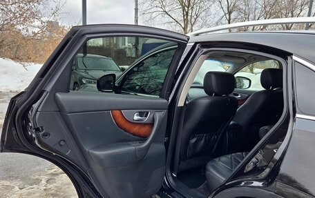 Infiniti FX II, 2011 год, 2 480 000 рублей, 26 фотография