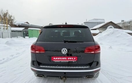Volkswagen Touareg III, 2016 год, 2 350 000 рублей, 2 фотография