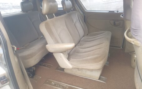 Chrysler Voyager IV, 2001 год, 349 000 рублей, 13 фотография