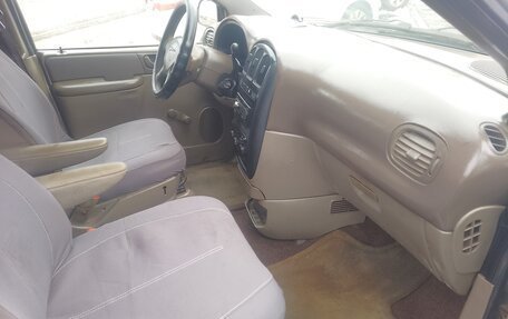 Chrysler Voyager IV, 2001 год, 349 000 рублей, 11 фотография