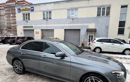 Mercedes-Benz E-Класс, 2021 год, 5 090 000 рублей, 4 фотография