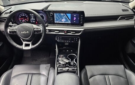 KIA K5, 2022 год, 2 400 000 рублей, 6 фотография