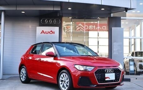 Audi A1, 2023 год, 1 600 000 рублей, 2 фотография