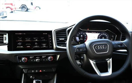 Audi A1, 2023 год, 1 600 000 рублей, 21 фотография