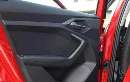 Audi A1, 2023 год, 1 600 000 рублей, 26 фотография