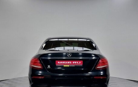Mercedes-Benz E-Класс, 2017 год, 3 299 000 рублей, 6 фотография