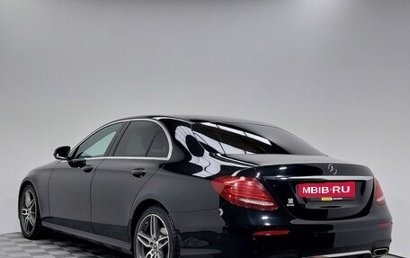 Mercedes-Benz E-Класс, 2017 год, 3 299 000 рублей, 7 фотография