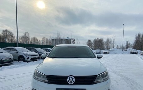 Volkswagen Jetta VI, 2017 год, 1 250 000 рублей, 2 фотография