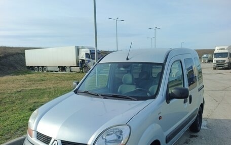 Renault Kangoo II рестайлинг, 2003 год, 525 000 рублей, 1 фотография