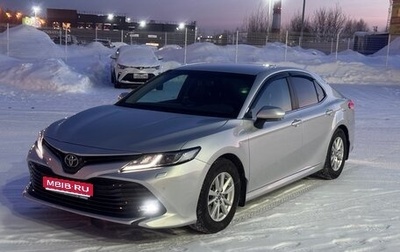 Toyota Camry, 2019 год, 2 950 000 рублей, 1 фотография