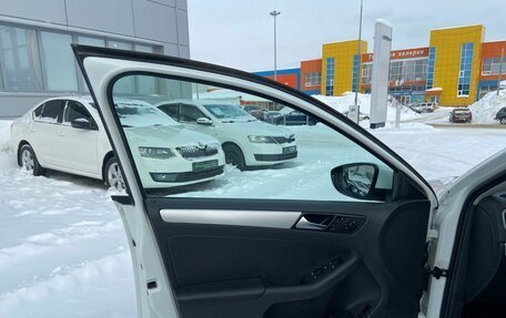 Volkswagen Jetta VI, 2017 год, 1 250 000 рублей, 16 фотография