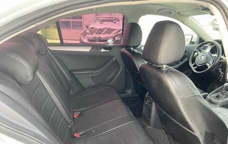 Volkswagen Jetta VI, 2017 год, 1 250 000 рублей, 22 фотография