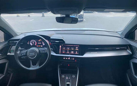 Audi A3, 2022 год, 2 300 000 рублей, 6 фотография