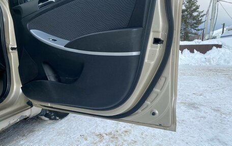 Hyundai Solaris II рестайлинг, 2013 год, 570 000 рублей, 10 фотография