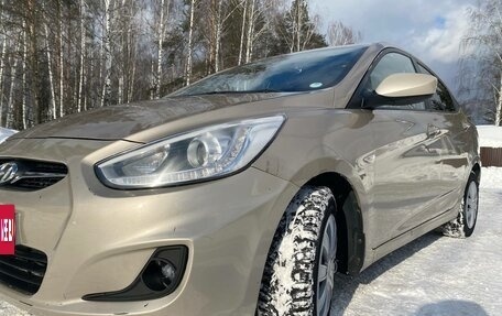 Hyundai Solaris II рестайлинг, 2013 год, 570 000 рублей, 2 фотография