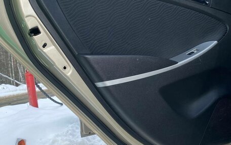 Hyundai Solaris II рестайлинг, 2013 год, 570 000 рублей, 12 фотография