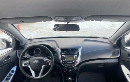 Hyundai Solaris II рестайлинг, 2013 год, 570 000 рублей, 20 фотография