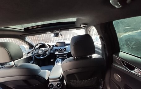 KIA Stinger I, 2018 год, 3 000 000 рублей, 10 фотография